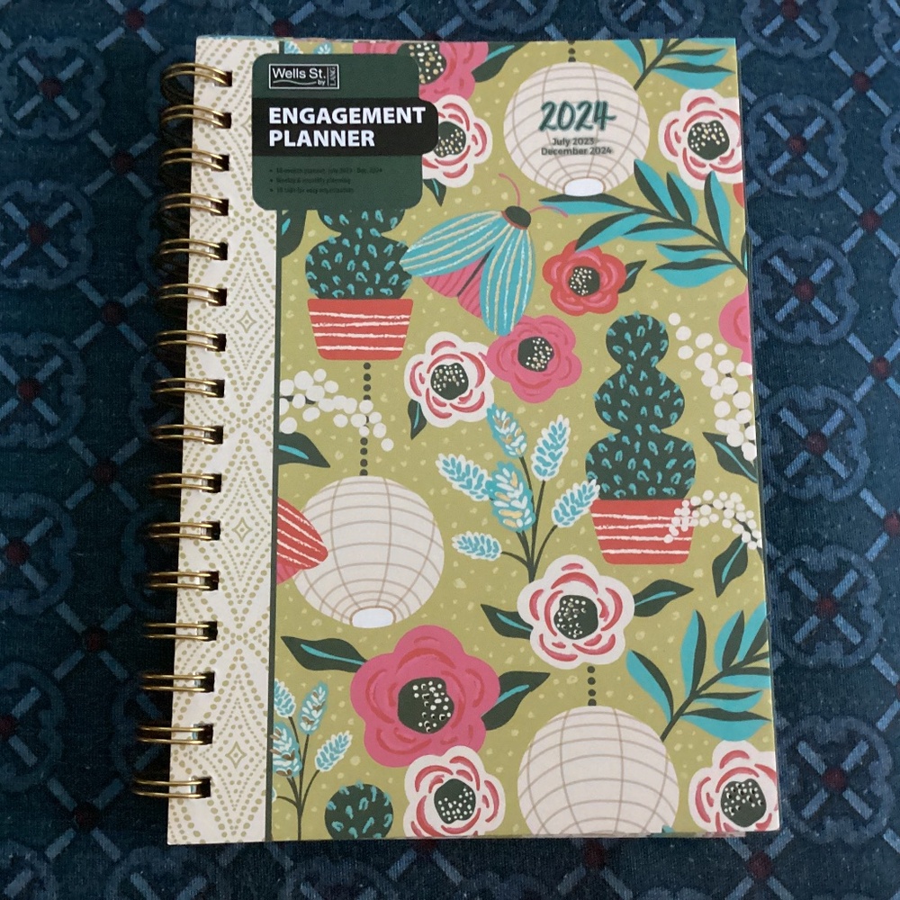 Wells St. by Lang Engagement Planner 2024 (July 2023-December 2024)